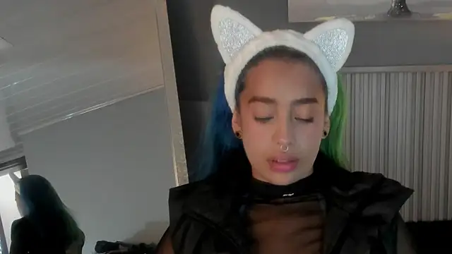 Cristal r4ven online show from 26, 9, 2025