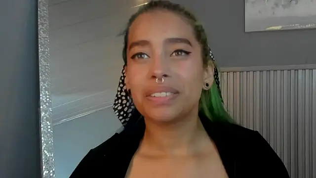 Cristal r4ven online show from 22, 9, 2025