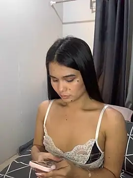 AngelHille online show from 19, 12, 2025