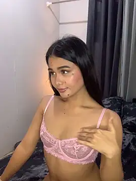 AngelHille online show from 4, 11, 2025