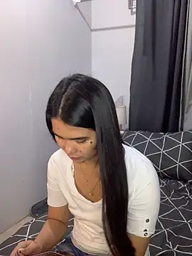 AngelHille online show from 5, 12, 2025