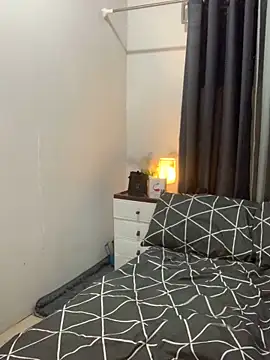 AngelHille online show from 17, 12, 2025