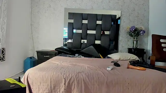 MissDiabla  online show from 31, 10, 2025