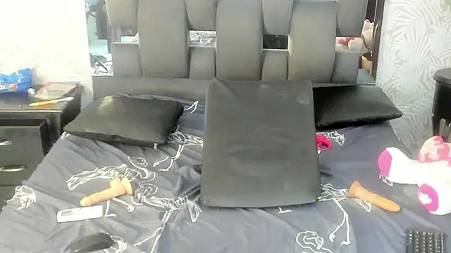 MissDiabla  online show from 10, 1, 2026