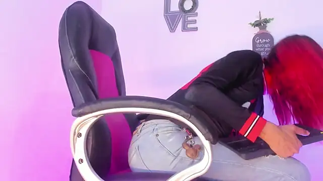 MissDiabla  online show from 9, 2, 2026