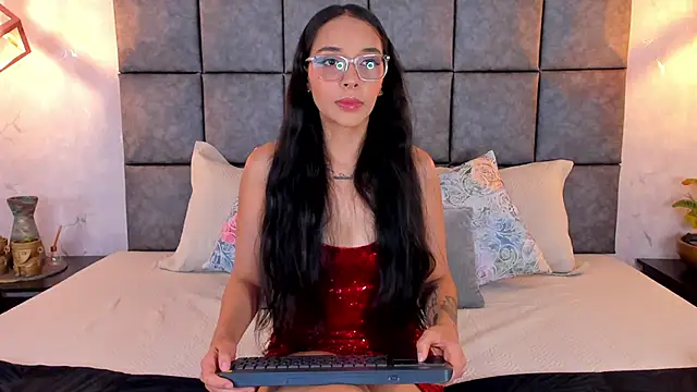 Snapshot of Roseaurora chatting on 25, 5, 2026 Roseaurora online show from 25, 5, 2026