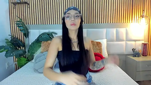 Roseaurora online show from 15, 1, 2026