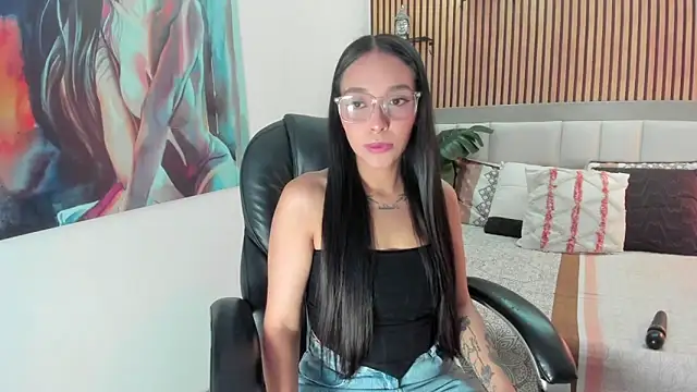 Roseaurora online show from 17, 12, 2025