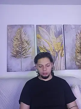 Snapshot of Laia_and_Damian chatting on 14, 11, 2025 Laia and Damian online show from 14, 11, 2025