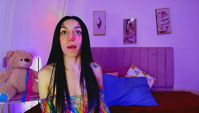 Snapshot of Laia_and_Damian chatting on 21, 10, 2025 Laia and Damian online show from 21, 10, 2025