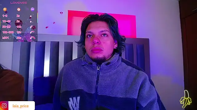 Snapshot of Laia_and_Damian chatting on 12, 10, 2025 Laia and Damian online show from 12, 10, 2025