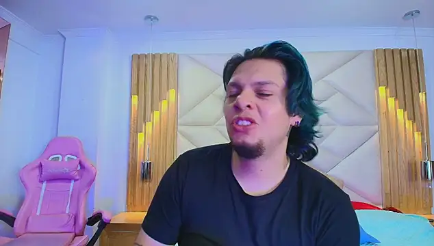 Snapshot of Laia_and_Damian chatting on 9, 10, 2025 Laia and Damian online show from 9, 10, 2025