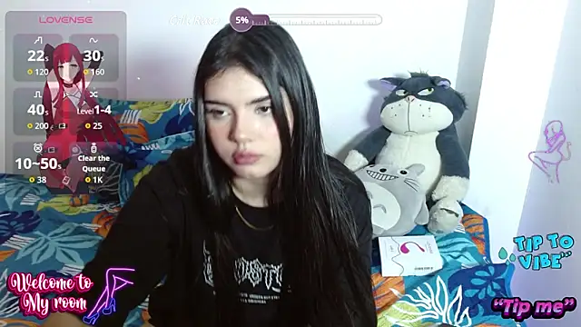 Snapshot of Emma_yui19 chatting on 28, 10, 2025 Emma yui19 online show from 28, 10, 2025