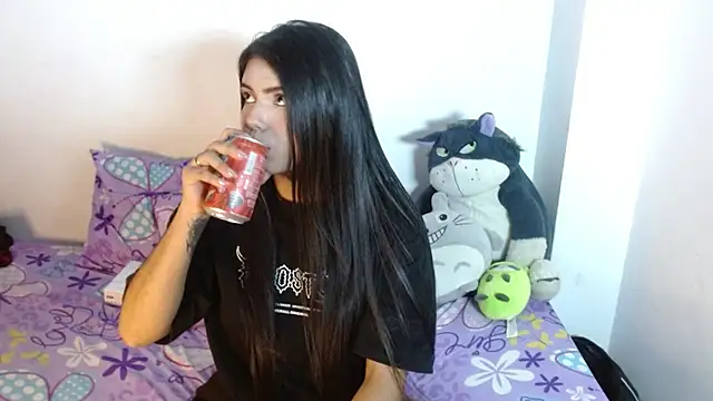 Snapshot of Emma_yui19 chatting on 29, 11, 2025 Emma yui19 online show from 29, 11, 2025