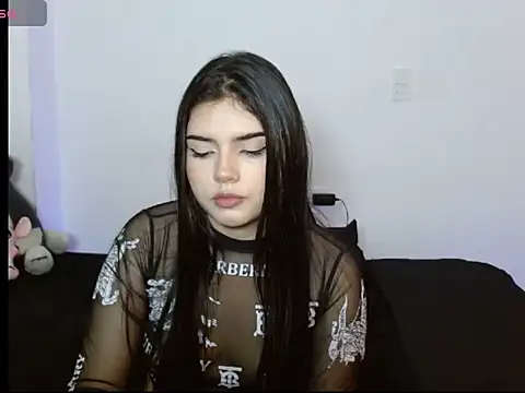 Snapshot of Emma_yui19 chatting on 28, 9, 2025 Emma yui19 online show from 28, 9, 2025