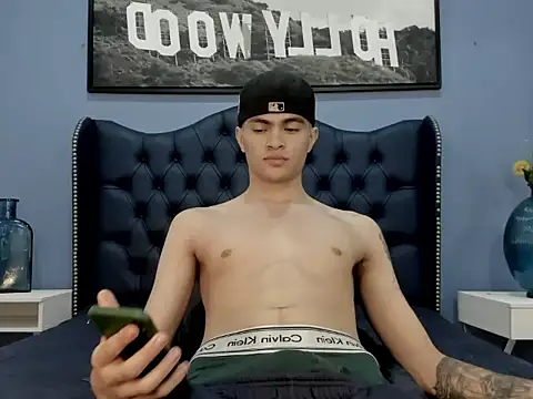 Casper White  online show from 26, 9, 2025