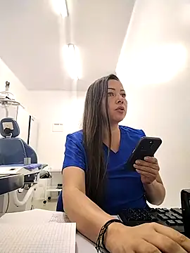 Madisson-04  online show from 14, 10, 2025