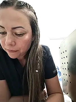 Madisson-04  online show from 8, 10, 2025