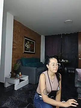 MiaForever1 online show from 6, 7, 2026