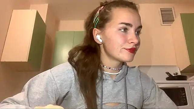 Snapshot of BunnyTiedeman chatting on 29, 10, 2025 BunnyTiedeman online show from 29, 10, 2025