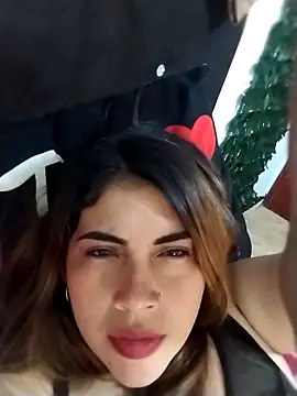 Snapshot of Camila_latina_0 chatting on 25, 9, 2025 Camila latina 0 online show from 25, 9, 2025
