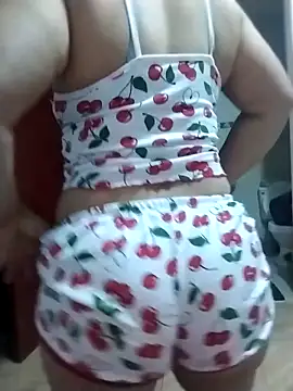 Snapshot of Camila_latina_0 chatting on 28, 10, 2025 Camila latina 0 online show from 28, 10, 2025