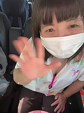 Snapshot of hanachan_001 chatting on 2, 12, 2025 hanachan 001 online show from 2, 12, 2025