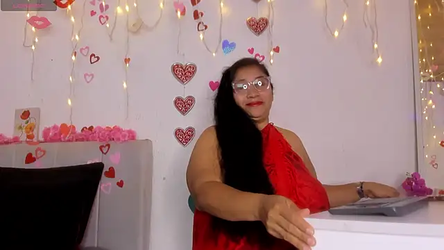 milf latinn online show from 24, 9, 2025