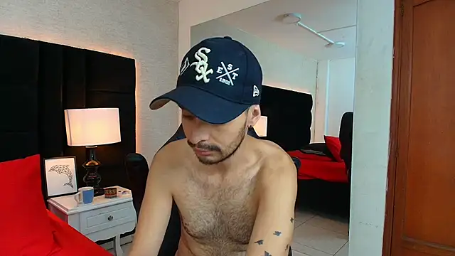 Snapshot of HairyDiamond_ chatting on 15, 9, 2025 HairyDiamond online show from 15, 9, 2025