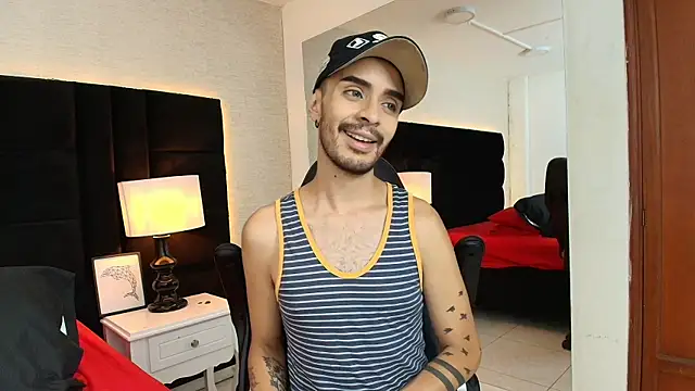 Snapshot of HairyDiamond_ chatting on 14, 9, 2025 HairyDiamond online show from 14, 9, 2025