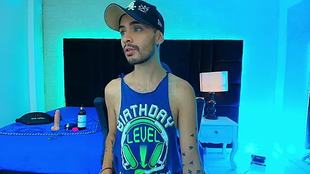 Snapshot of HairyDiamond_ chatting on 17, 9, 2025 HairyDiamond online show from 17, 9, 2025