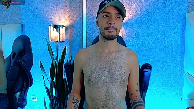 Snapshot of HairyDiamond_ chatting on 24, 9, 2025 HairyDiamond online show from 24, 9, 2025