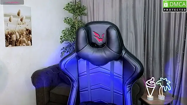 Roxy foxi online show from 27, 9, 2025