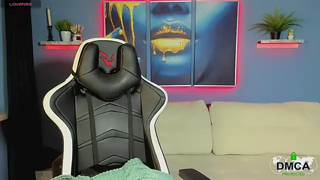 Roxy foxi online show from 28, 11, 2025