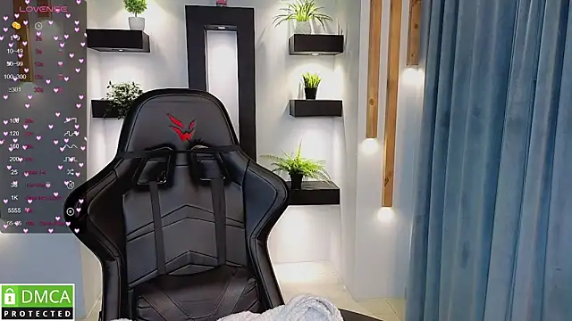 Roxy foxi online show from 29, 9, 2025