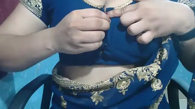 Snapshot of Bangla_sexy_rani chatting on 23, 12, 2025 Bangla sexy rani online show from 23, 12, 2025
