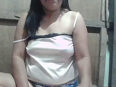 hotmama 063 online show from 4, 6, 2026