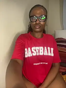 Moonzy77 online show from 8, 10, 2025