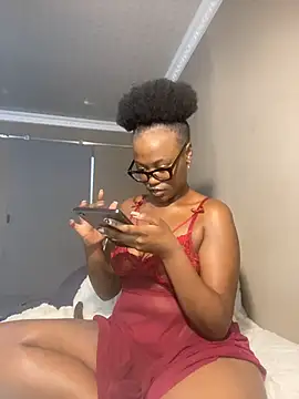 Moonzy77 online show from 10, 11, 2025