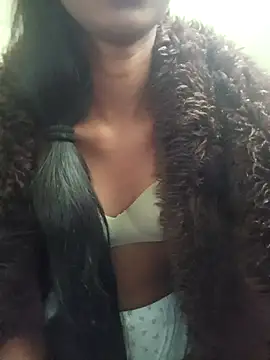 BunnyBloom25 online show from 9, 9, 2025