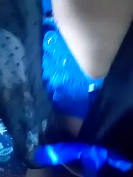 Snapshot of BunnyBloom25 chatting on 13, 11, 2025 BunnyBloom25 online show from 13, 11, 2025