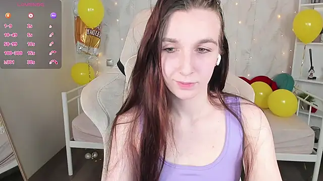 Miss   Eva online show from 7, 10, 2025
