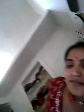 Snapshot of LUCKY_cut chatting on 25, 4, 2026 LUCKY cut online show from 25, 4, 2026