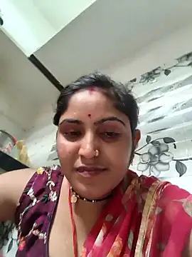 Snapshot of LUCKY_cut chatting on 4, 5, 2026 LUCKY cut online show from 4, 5, 2026