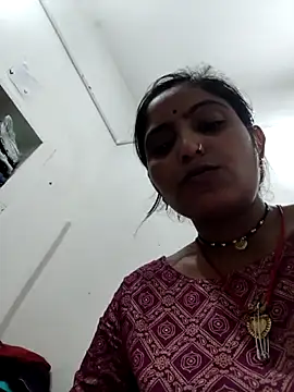 Snapshot of LUCKY_cut chatting on 24, 7, 2026 LUCKY cut online show from 24, 7, 2026