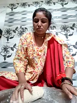 Snapshot of LUCKY_cut chatting on 19, 5, 2026 LUCKY cut online show from 19, 5, 2026
