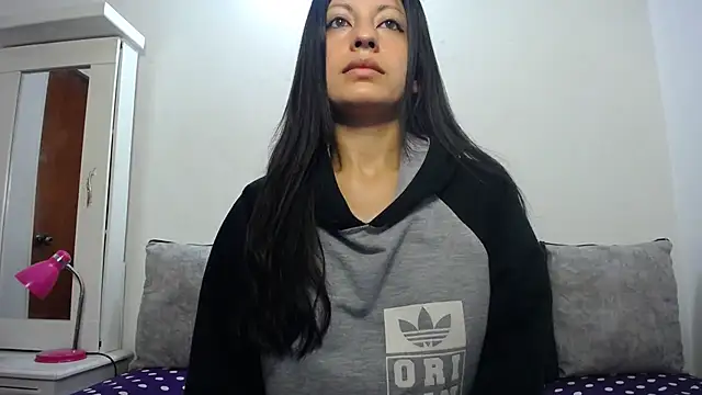 Taylormegan online show from 4, 11, 2025