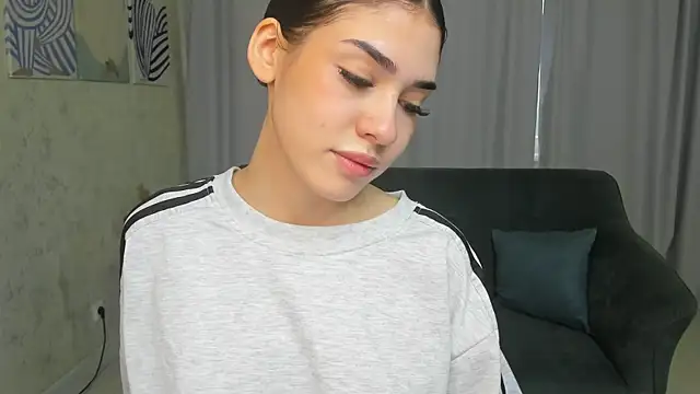 AlicieCarroll online show from 25, 9, 2025