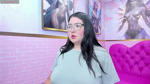 Snapshot of Dulce_meow chatting on 11, 11, 2025 Dulce meow online show from 11, 11, 2025