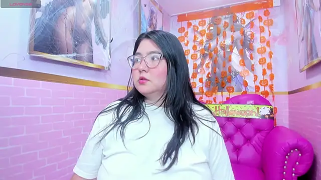 Snapshot of Dulce_meow chatting on 24, 10, 2025 Dulce meow online show from 24, 10, 2025